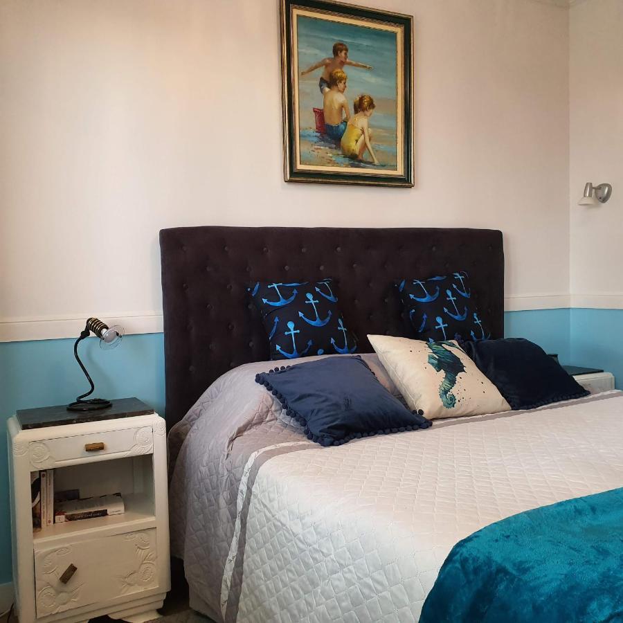 Bed and Breakfast Le Petit Manoir Vaux-sur-Mer Esterno foto