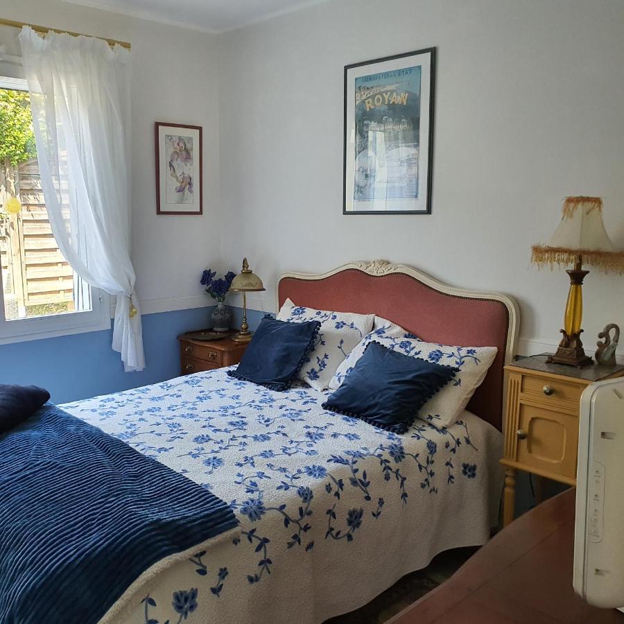 Bed and Breakfast Le Petit Manoir Vaux-sur-Mer Esterno foto