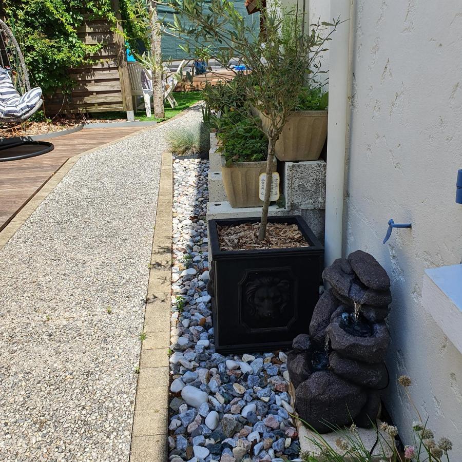 Bed and Breakfast Le Petit Manoir Vaux-sur-Mer Esterno foto