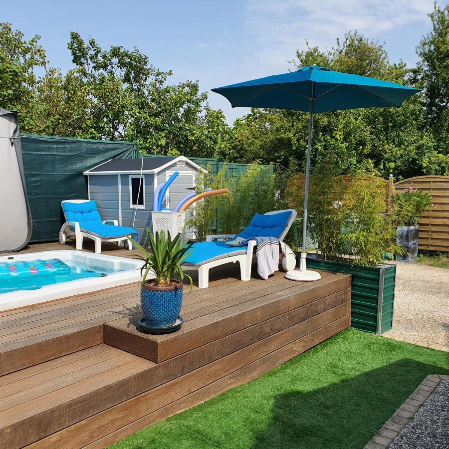 Bed and Breakfast Le Petit Manoir Vaux-sur-Mer Esterno foto