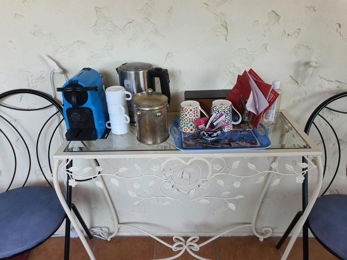 Bed and Breakfast Le Petit Manoir Vaux-sur-Mer Esterno foto